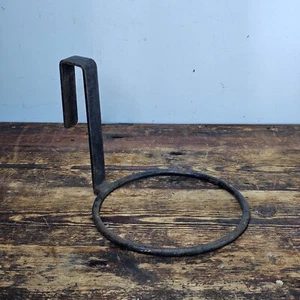 Single Pot Scroll Metal Wall Planter Rusty 7.5"H - Picture 1 of 6