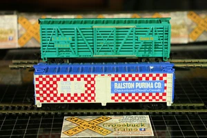 HO Set/2 TYCO 40' Stock Car ATSF 80680, 40' Reefer MRS 4554 Purina (061203) - Picture 1 of 12
