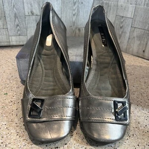 Nine West LYRICAL Silver Womens Flats Sz 7.5 - Picture 1 of 9