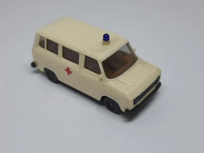 Ford Transit Krankenwagen  von Herpa Modellauto (9) - Bild 1 von 2