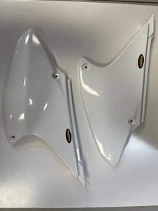 Paneles laterales Maier para Honda CRF230F 2003-12 - blanco - 206051 - Imagen 1 de 2