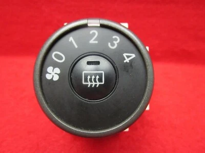 08 09 10 11 12 13 14 Scion xD Fan Speed Control Knob Part# 55902-52090 - Image 1 of 4