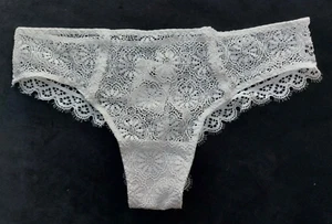 NEW Intimissimi Lace Brazilian Briefs White Size S - Picture 1 of 2