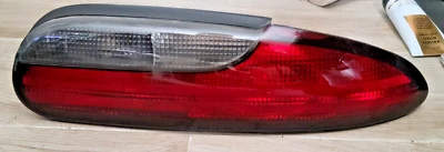 93 94 95 96 CHEVROLET CAMARO SS Z28 RS LANTERNA TRASEIRA ORIGINAL GM COM FALHAS LADO DIREITO - Imagem 1 de 4