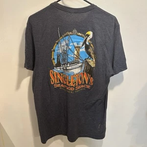 T-shirt Singleton’s Seafood Shack Mayport Florida pellicano e barca stampa grafica M - Foto 1 di 6