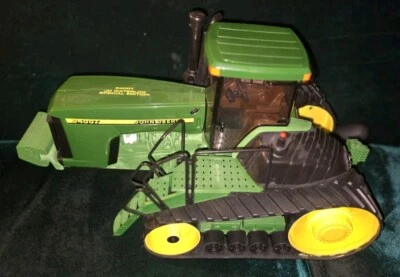 Ertl 1/16 John Deere 9400T Waterloo Employee Special Edition #15005N - Image 1 of 4