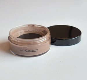 MAC SELECT SHEER POWDER/LOOSE ~NW35~ Matte, Setting - All Skin Types - New*** - Picture 1 of 5