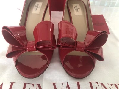 Sz 9.5 / 39.5 NIB Valentino Garavani Red Bow Patent Leather Peep Toe Heel Pump ! - Image 1 of 4