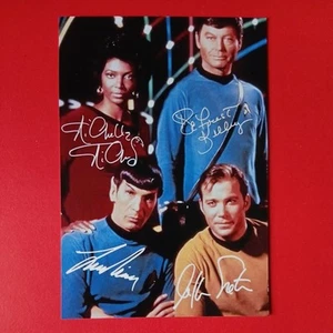 STAR TREK CAST MULTI SIGNED AUTOGRAPHED PHOTO - Picture 1 of 5
