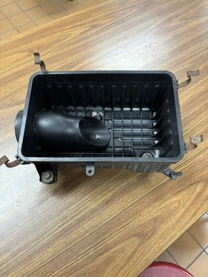 Toyota T100 1993-1994 camioneta 3,0 L V6 filtro de aire inferior carcasa respirador caja Foto 1 de 4