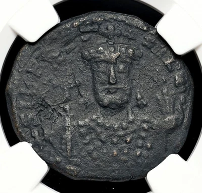 BYZANTINE. Nicephorus II Phocas. 963-969. Æ Follis, NGC VF - Изображение 1 из 4