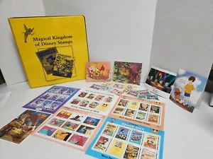Estampillas Mystic Magical Kingdom of Disney 1996 con 43 juegos carpeta amarilla - Imagen 1 de 24