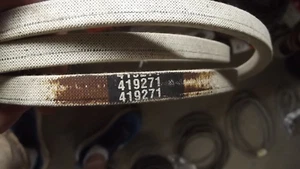 419271 AYP Cinghia di ricambio OEM AYP Craftsman Husqvarna 42" Deck T67 - Foto 1 di 2