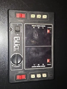 Tomy Blip The Digital Game Tennis Game HandHeld - Vintage 1977 Works - Picture 1 of 3