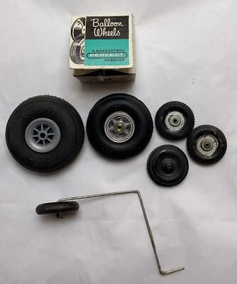 Perfect Du-Bro Lot Model Airplane Rubber Balloon Tires Aluminum Wheels 3/4" 2.25 - Image 1 of 4