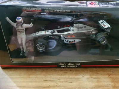 Minichamps 1/18 Kimi Raikkonen McLaren MP4/17D 2003 Malaysian GP 1st Race Win - Bild 1 von 4