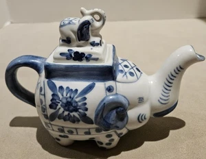 VINTAGE DOPPEL ELEFANT TEEKANNE BOMBAY PORZELLAN KOBALTBLAU & WEISS MIT DECKEL - Bild 1 von 8