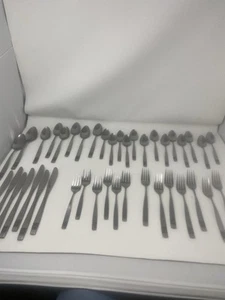 Cubiertos de acero inoxidable Mcm United Silver Company 40 piezas  - Imagen 1 de 10