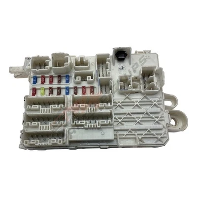 2011 Toyota Hilux Invincible Fuse / Relay Box 2011-2015 - Image 1 of 4