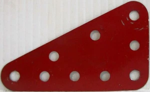 Placa triangular flexible Meccano 221 5 x 3 orificios rojo medio original pocas marcas usadas - Imagen 1 de 7