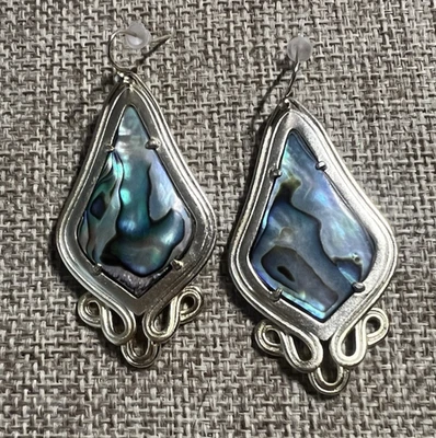 Pendientes de abulón Kendra Scott Keira tono dorado Foto 1 de 4