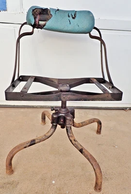 Silla de asiento ajustable giratoria industrial rara de 1930 Remington Rand buenos huesos Foto 1 de 4