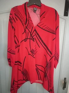 Camisa Clara Sun Woo Talla Pequeña Roja y Negra - Imagen 1 de 2