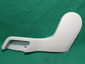 for DISCOVERY SPORT LH OUTER REAR SEAT CUSHION VALANCE PANEL IVORY NEW LR073134 - Picture 1 of 4
