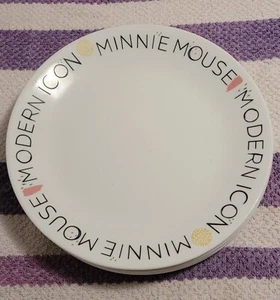 Corelle Disney Minnie Mouse plates 6.75") - Picture 1 of 2