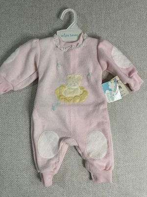 Pijama Vintage JC Penny Bebé Dormitorio Oso Rosa Talla 6-9 Meses Nuevo con etiquetas Foto 1 de 4