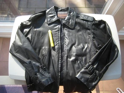 Chaqueta de cuero YSL vintage en piel de becerro negra (?), Completamente forrado: S para hombre, 1 dueño Foto 1 de 4