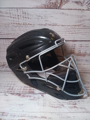 安德玛 UAHG2-YVS 6 1/4 英寸至 7 英寸曲棍球风格捕手头盔黑色  — 第 1/4 张图片