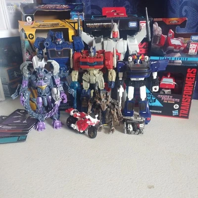 Transformers Studio Series And Legacy United Lot - Image 1 of 4