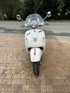 Vespa Gts 300 - Picture 1 of 5