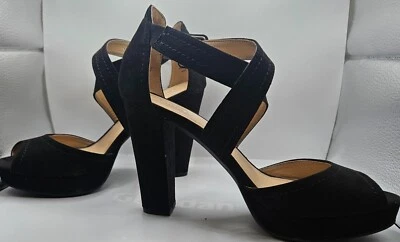 Zapato de lavandería chino negro plataforma tacón bloque AMKS sandalia de terciopelo para mujer 8 Foto 1 de 4