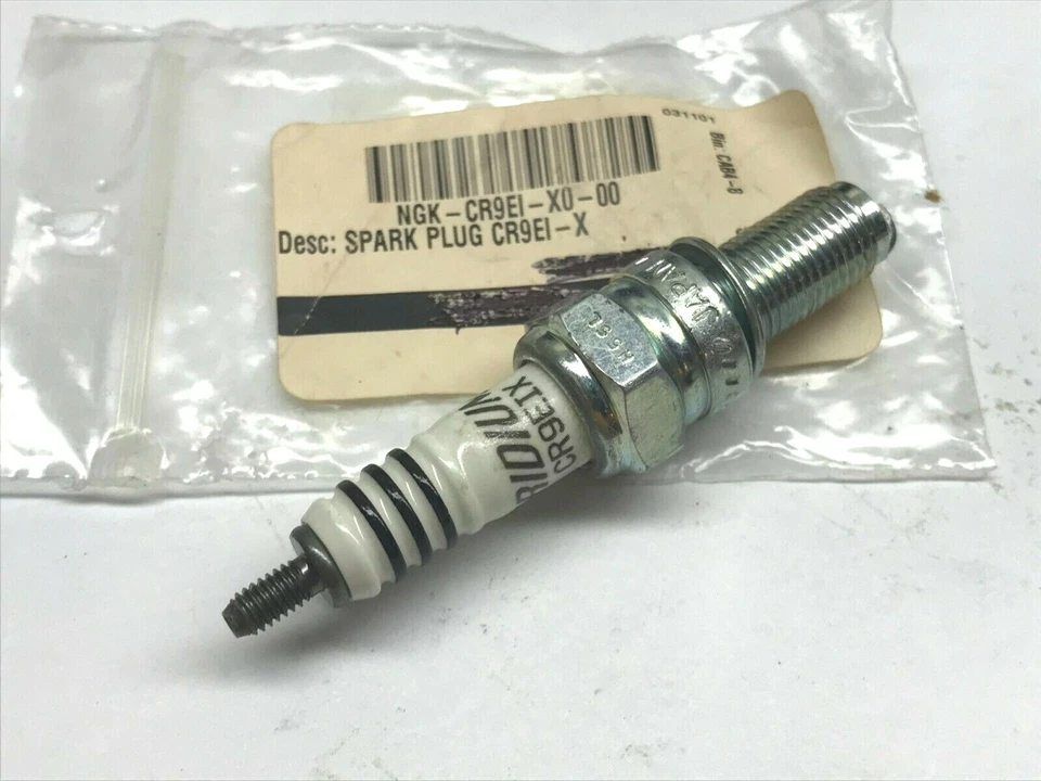 NEW OEM NGK CR9EIX SPARK PLUG - Imagem 1 de 1