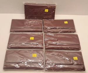 Paket mit 7 NEUEN Burgunder Damen Geldbörsen Kunstleder. - Bild 1 von 5