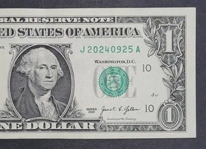BILLETE FECHA CUMPLEAÑOS ELEGANTE NÚMERO DE SERIE 1 BILLETE DE UN DÓLAR SERIE # J 20240925 A - Imagen 1 de 3