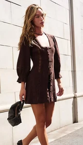 NEU FREE PEOPLE MINIKLEID ESPRESSOBRAUN JULES HÄKELSPITZE GR. XS - Bild 1 von 8