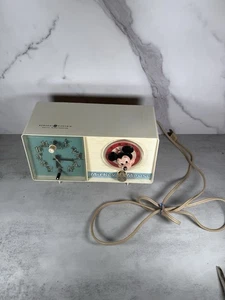 Vintage General Electric Walt Disney Mickey Mouse Clock Radio AM - Picture 1 of 7
