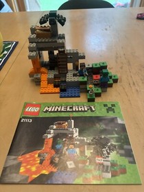 LEGO Minecraft: The Cave (21113)