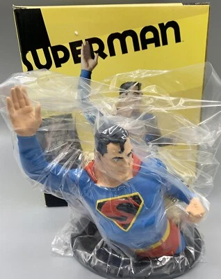 Superman DC Direct Mini Busto Estatua Limitada 2102/2500 DC Comics Foto 1 de 4