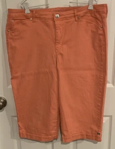 Gloria Vanderbilt All Around Slimming Effect Peach Capris - 18 - Picture 1 of 4