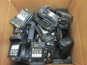 MOTOROLA LOT OF 38 PMNN4403B BATTERIES - Picture 1 of 3