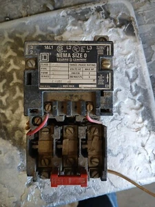 Square D 8536SB02S NEMA Magnetic Motor Starter, SIZE 0 3PH 120V Coil - Picture 1 of 2