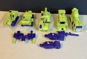 Vintage G1 TRANSFORMERS CONSTRUCTION Figure & DEVASTATOR Parts Lot 1985 Hasbro - Picture 1 of 5
