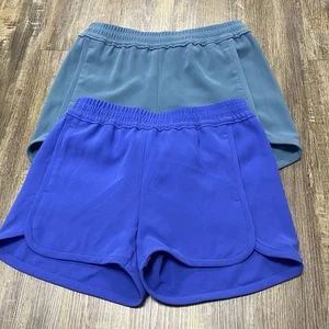 J. Crew Activewear Damenshorts 4 mittelhohe Taschen zum Überziehen 2,5" Schrittlänge 2er-Set - Bild 1 von 16