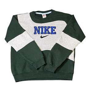 Nike Reworked Sweatshirt Herren M grün grau bestickt Spruch Logo Vintage Y2K - Bild 1 von 4
