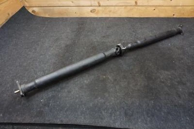 Conjunto de eje de transmisión de hélice trasera OEM 26107597410 BMW 760i F02 2010-14 Foto 1 de 4