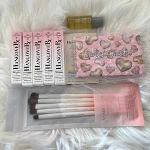 4 Pc Too Faced Hang Over Sweet Cheeks and Balances Cleanser & Brush Set  - Picture 1 of 5
